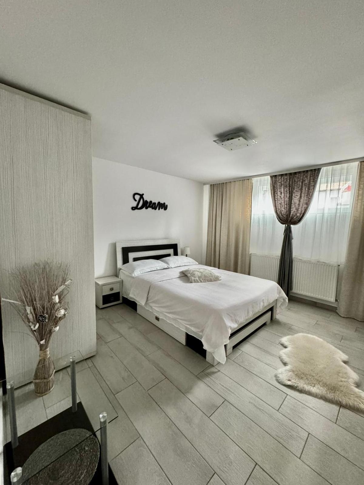 Ferienwohnung La Relax Brașov Exterior foto